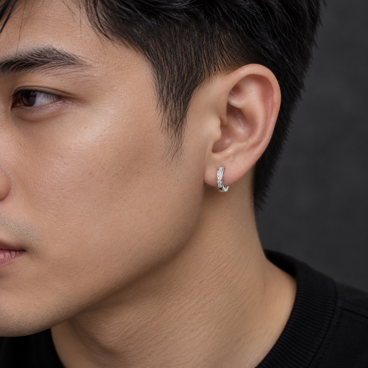 Bông Tai Bạc Nam Khoen Đá Chạy Viền – Diamond Line - Ảnh 5