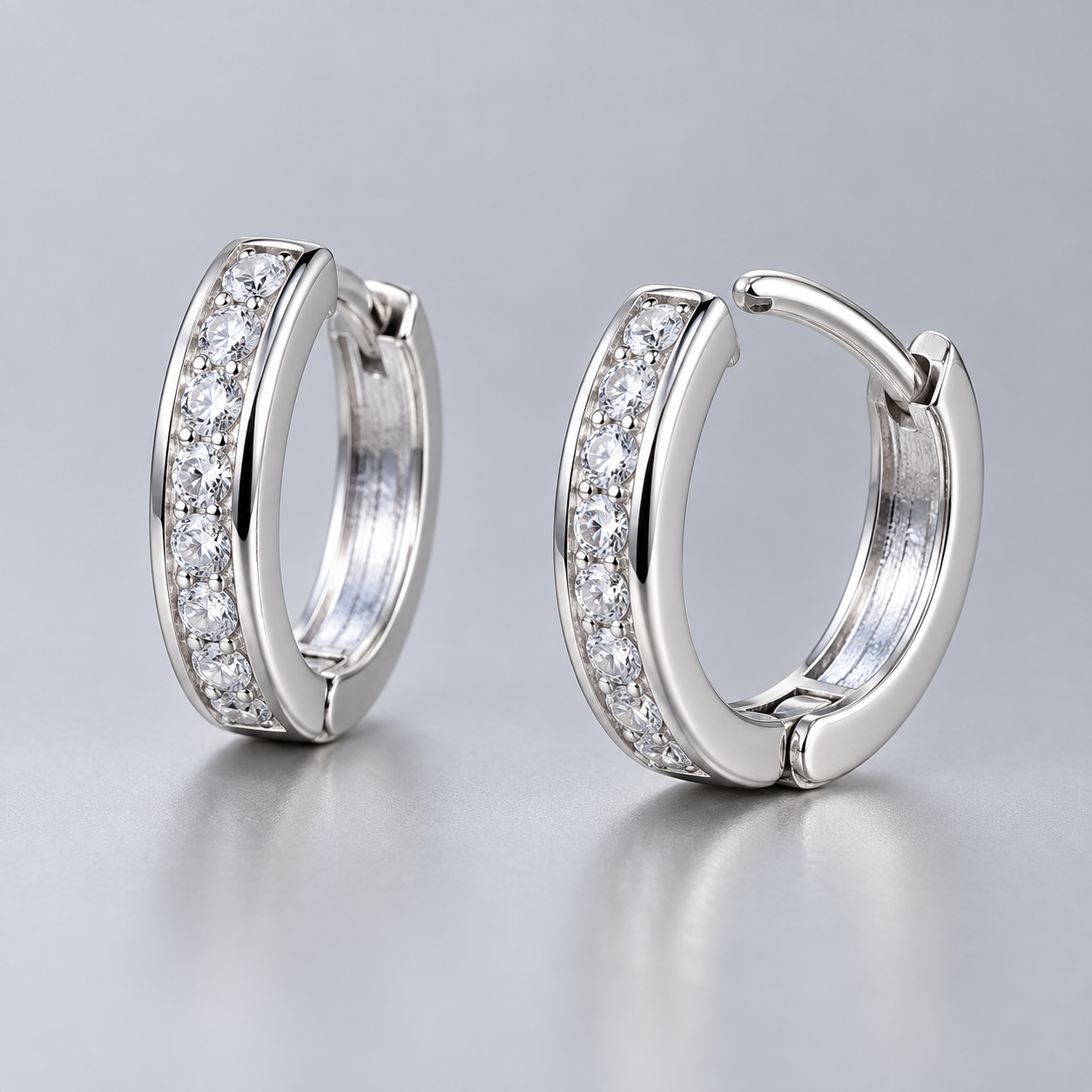Bông Tai Bạc Nam Khoen Đá Chạy Viền – Diamond Line - Ảnh 4